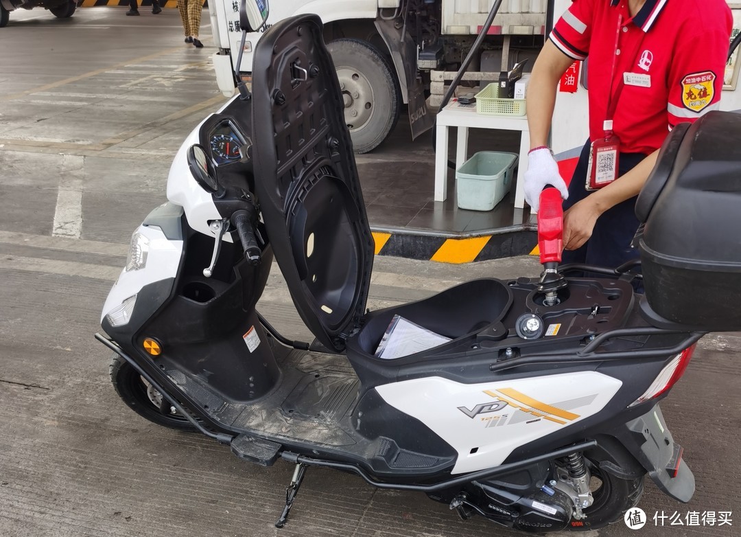 第一箱油——豪爵125小踏板摩托车的初体验