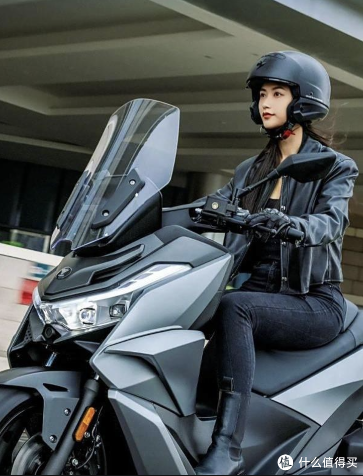 市售11款250排量踏板摩托车，哪款油箱最大？哪款售价最便宜？